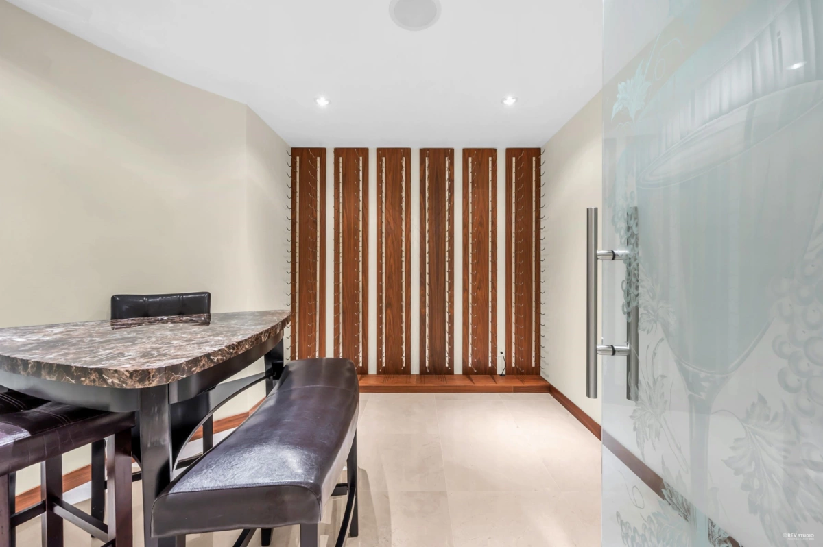 Swimming Pool Photo of 518 Ballantree Place, West Vancouver, BC