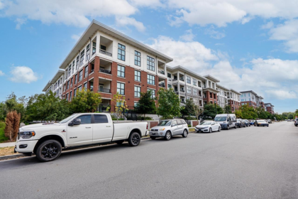 405 9500 Tomicki Avenue, Richmond, BC, Richmond — Apartment/Condo for sale