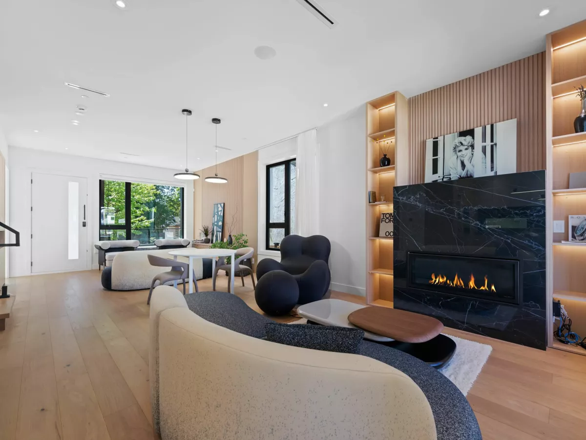 Dining Area Photo of 2111 E 46th Avenue, Vancouver, BC