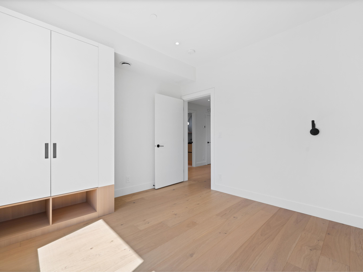 Hallway Photo of 2111 E 46th Avenue, Vancouver, BC