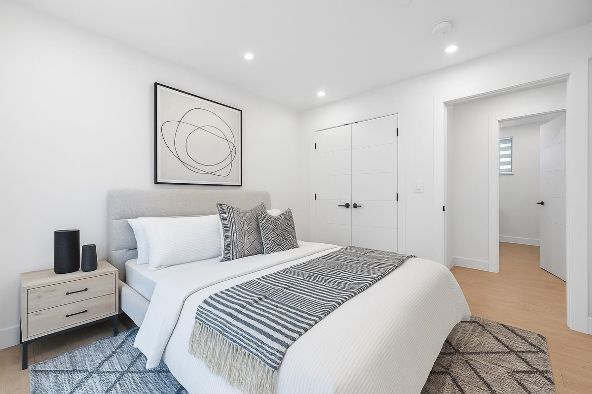 Hot Tub / Spa Photo of 2111 E 46th Avenue, Vancouver, BC