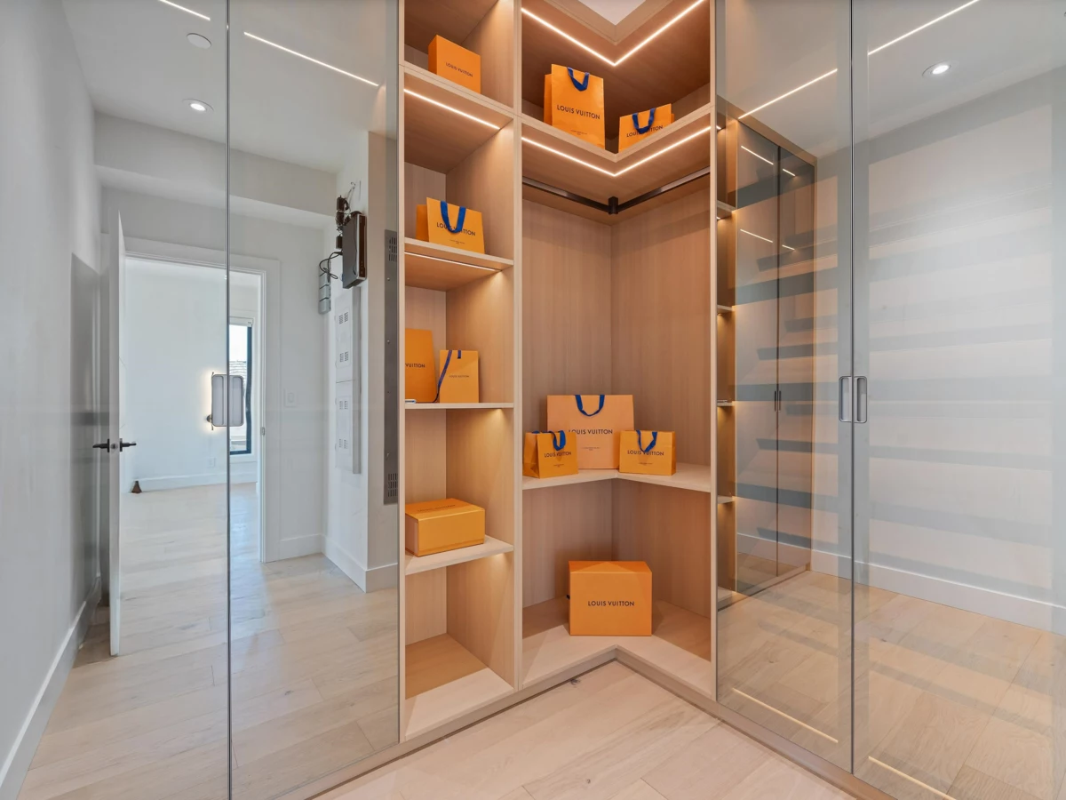 Office / Den Photo of 2111 E 46th Avenue, Vancouver, BC