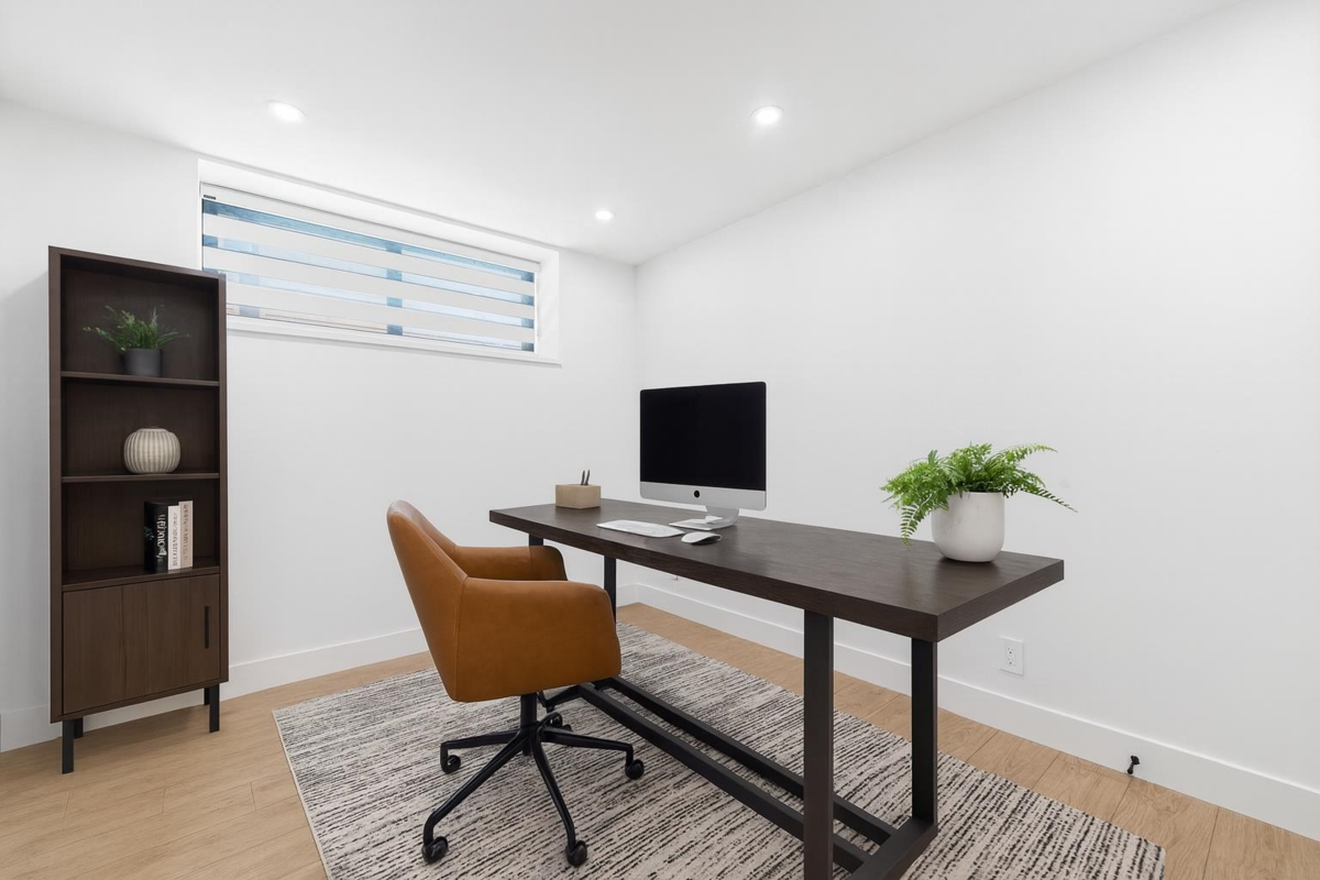 Outdoor Kitchen Photo of 2111 E 46th Avenue, Vancouver, BC