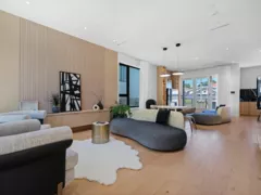 2111 E 46th Avenue, Vancouver, BC