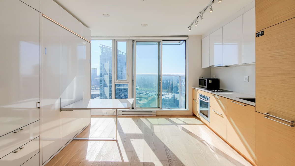 Kitchen Photo of 2501 13438 Central Avenue, Surrey, BC