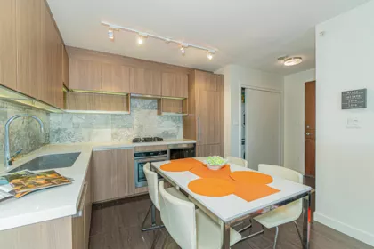 Kitchen Island Photo of 1915 13750 100 Avenue, Surrey, BC