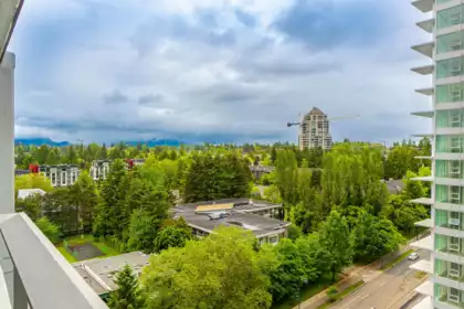 Office / Den Photo of 1915 13750 100 Avenue, Surrey, BC