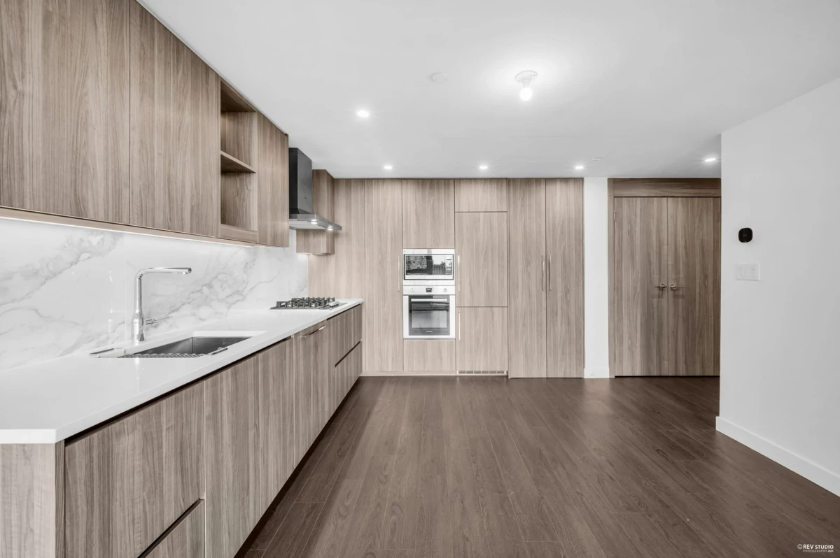 Dining Area Photo of 805 13778 100 Avenue, Surrey, BC