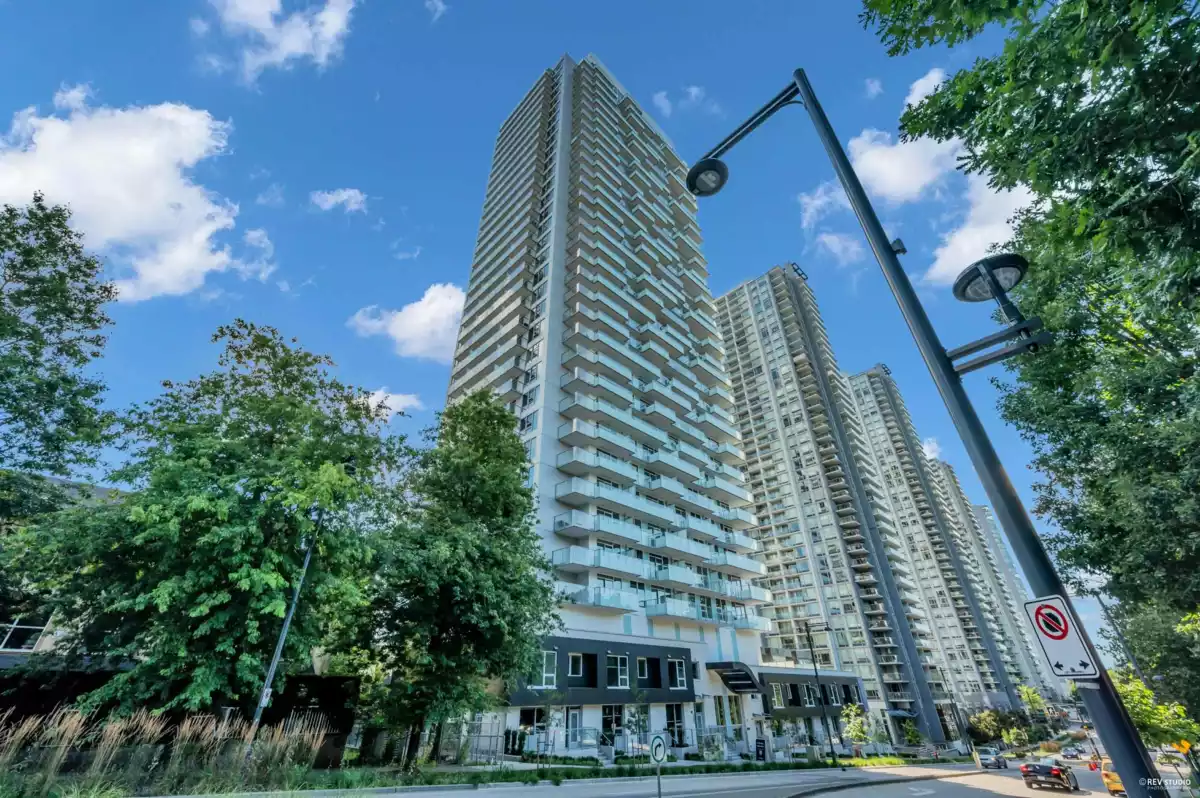 Exterior Rear Photo of 805 13778 100 Avenue, Surrey, BC