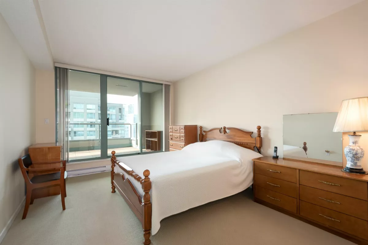 Bedroom 4 Photo of 2402 4398 Buchanan Street, Burnaby, BC