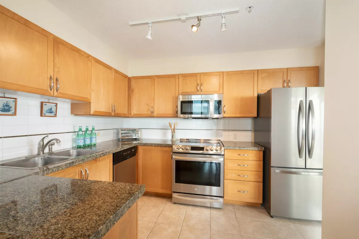 Primary Bedroom Photo of 2402 4398 Buchanan Street, Burnaby, BC