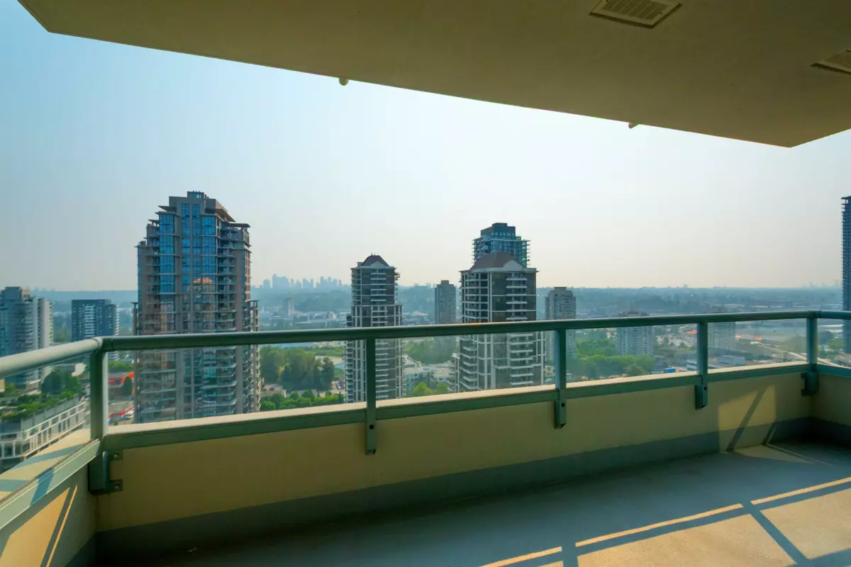 Swimming Pool Photo of 2402 4398 Buchanan Street, Burnaby, BC