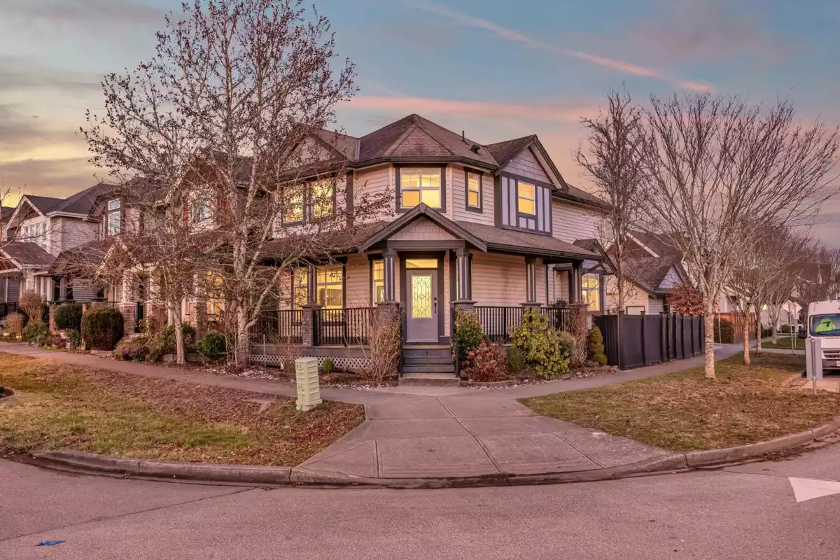 Exterior Front Photo of 6602 193a Street, Surrey, BC