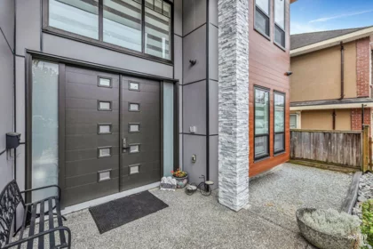 Family Room Photo of 9248 124 Street, Surrey, BC