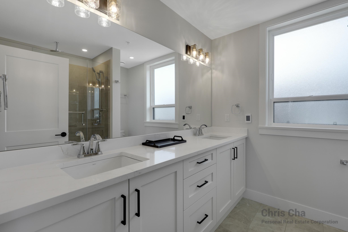 Laundry Room Photo of 8 20926 83 Avenue, Langley, BC