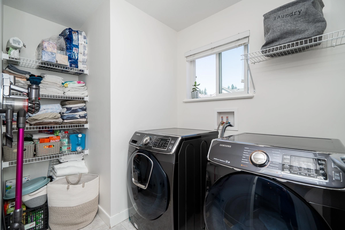 Basement Recreation Room Photo of 3381 Watkins Avenue, Coquitlam, BC