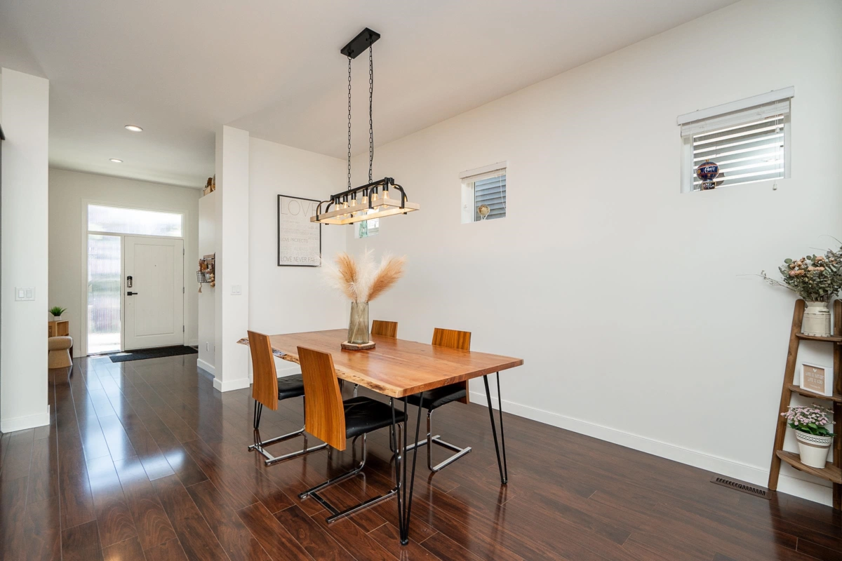 Dining Area Photo of 3381 Watkins Avenue, Coquitlam, BC
