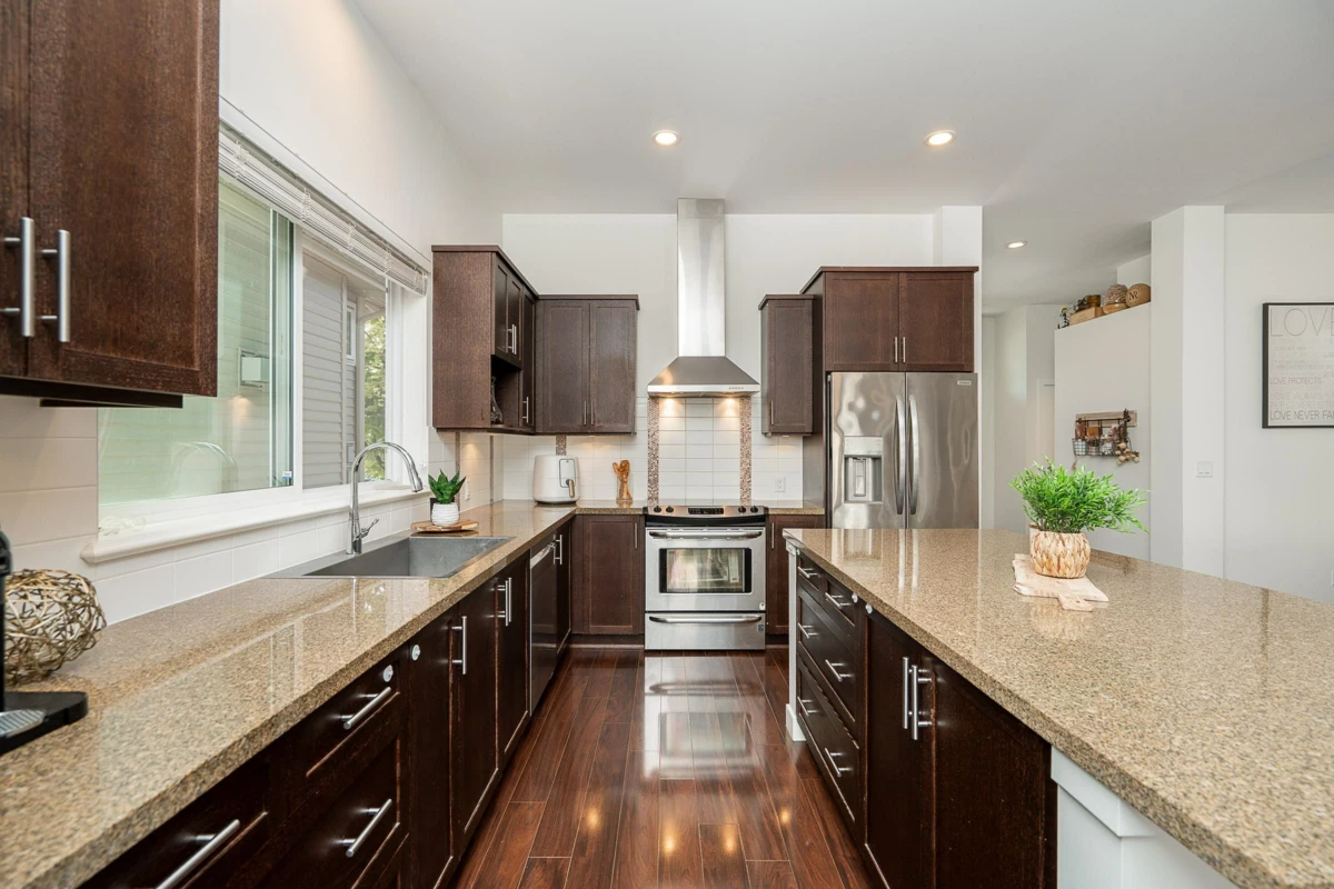 Family Room Photo of 3381 Watkins Avenue, Coquitlam, BC