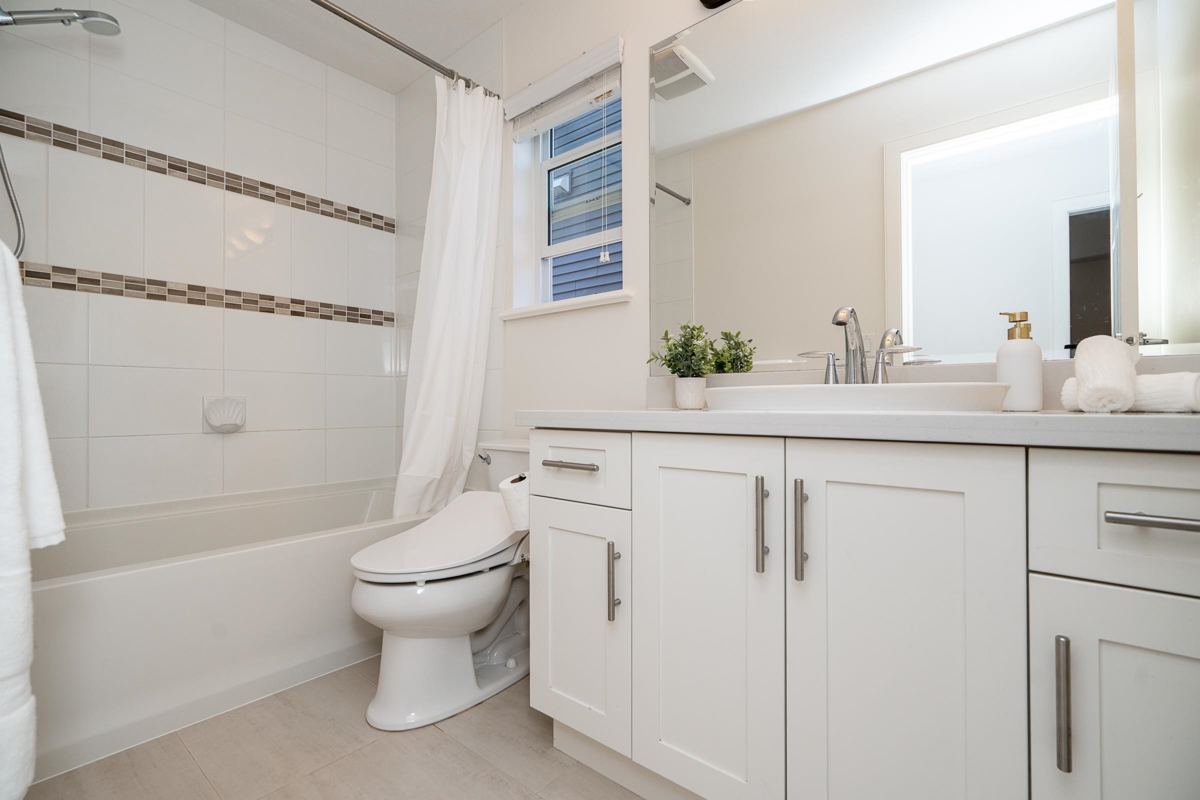 Laundry Room Photo of 3381 Watkins Avenue, Coquitlam, BC