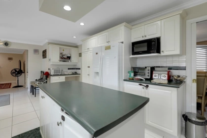Powder Room Photo of 1210 Salter Street, New Westminster, BC