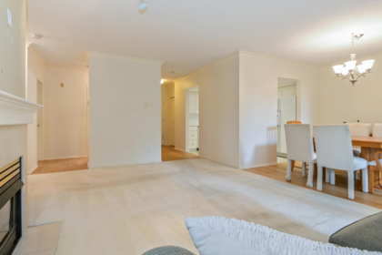 104 1745 Martin Drive, Surrey, BC, Surrey — Apartment/Condo for sale