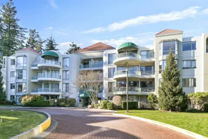 104 1745 Martin Drive, Surrey, BC, Surrey — Apartment/Condo for sale