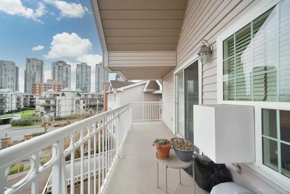 Guest Bathroom Photo of 405 2963 Burlington Drive, Coquitlam, BC