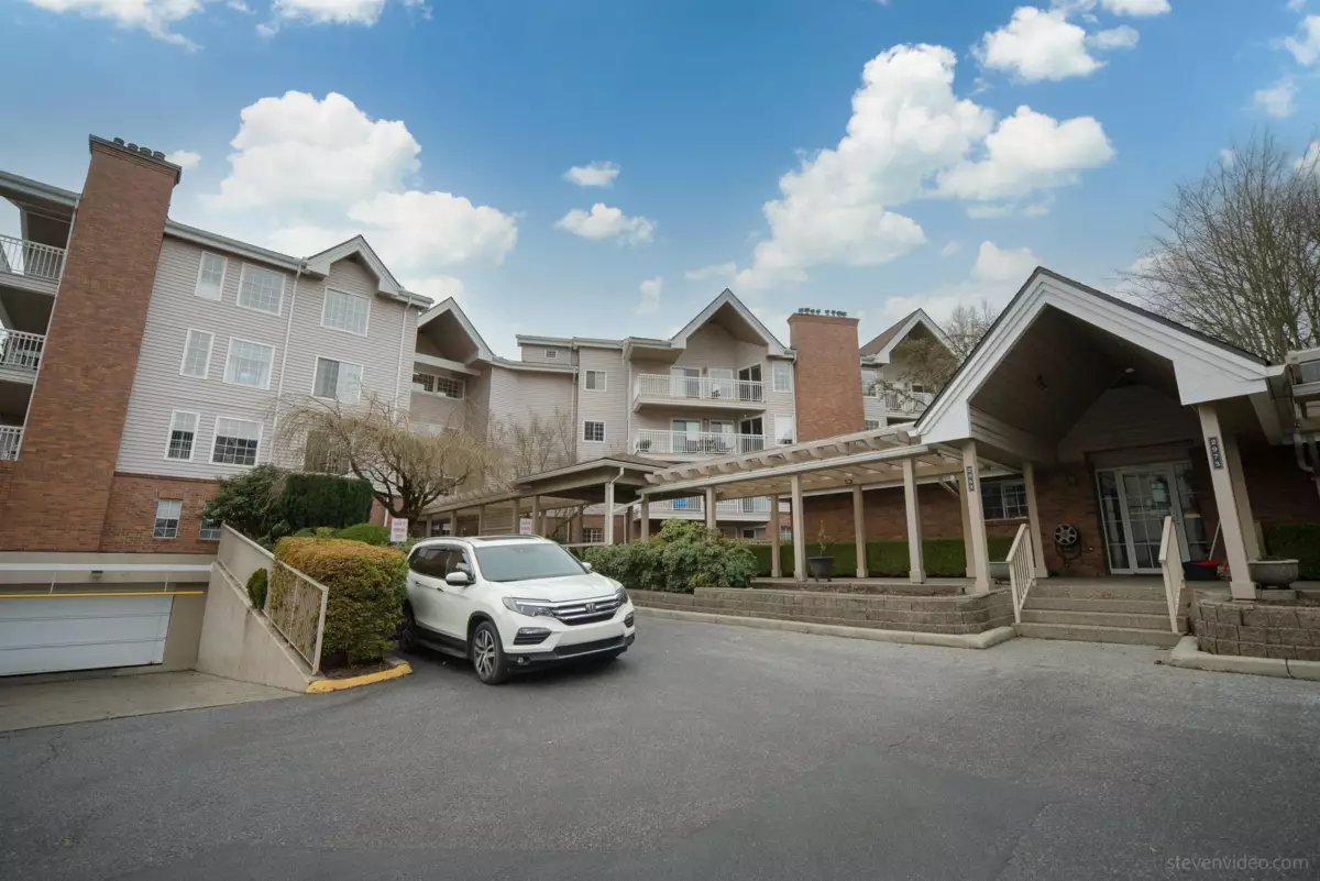 Primary Bedroom Photo of 405 2963 Burlington Drive, Coquitlam, BC