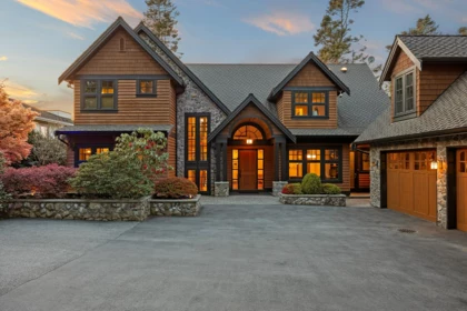 Exterior Rear Photo of 2737 Crescent Drive, Surrey, BC