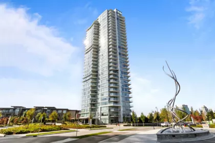 404 7683 Park Crescent, Burnaby, BC, Burnaby — Apartment/Condo for sale