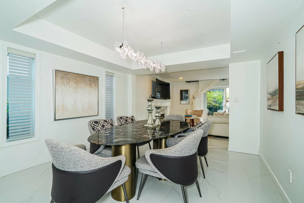 Kitchen Island Photo of 5180 Chetwynd Avenue, Richmond, BC