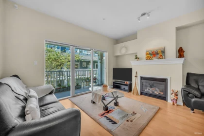 112 935 Ewen Avenue, New Westminster, BC, New Westminster — Townhouse for sale