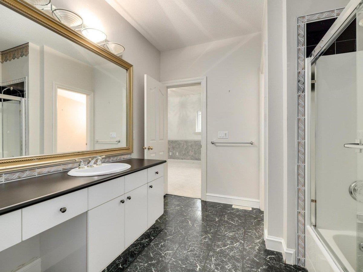 Staircase Photo of 3505 Morgan Creek Way, Surrey, BC