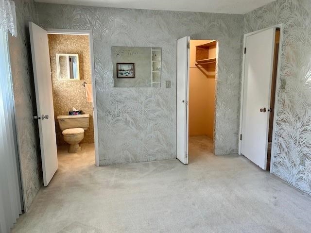 Guest Bathroom Photo of 1518 Parker Place, White Rock, BC