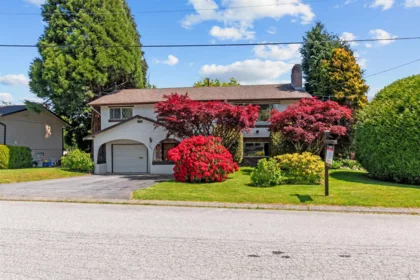 1518 Parker Place, White Rock, BC, White Rock — Single Family Residence for sale
