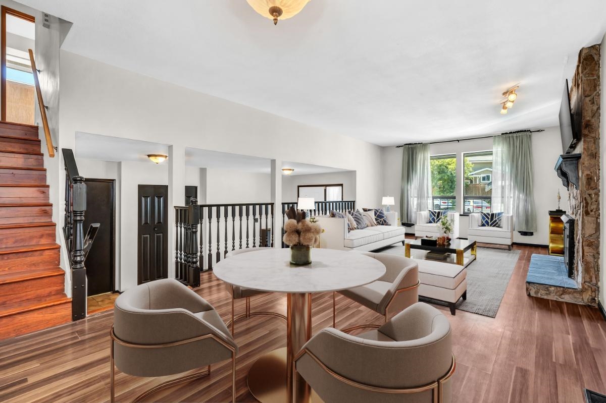 Family Room Photo of 13363 65a Avenue, Surrey, BC