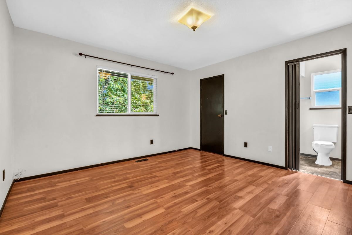 Guest Bathroom Photo of 13363 65a Avenue, Surrey, BC