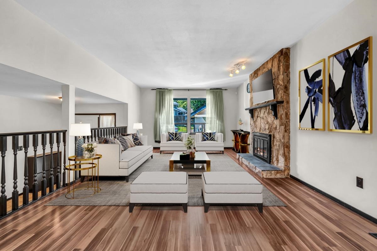 Kitchen Photo of 13363 65a Avenue, Surrey, BC