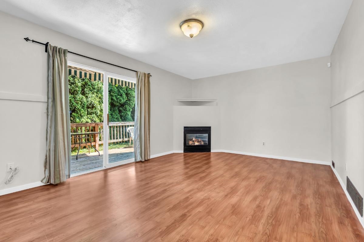Primary Bathroom Photo of 13363 65a Avenue, Surrey, BC