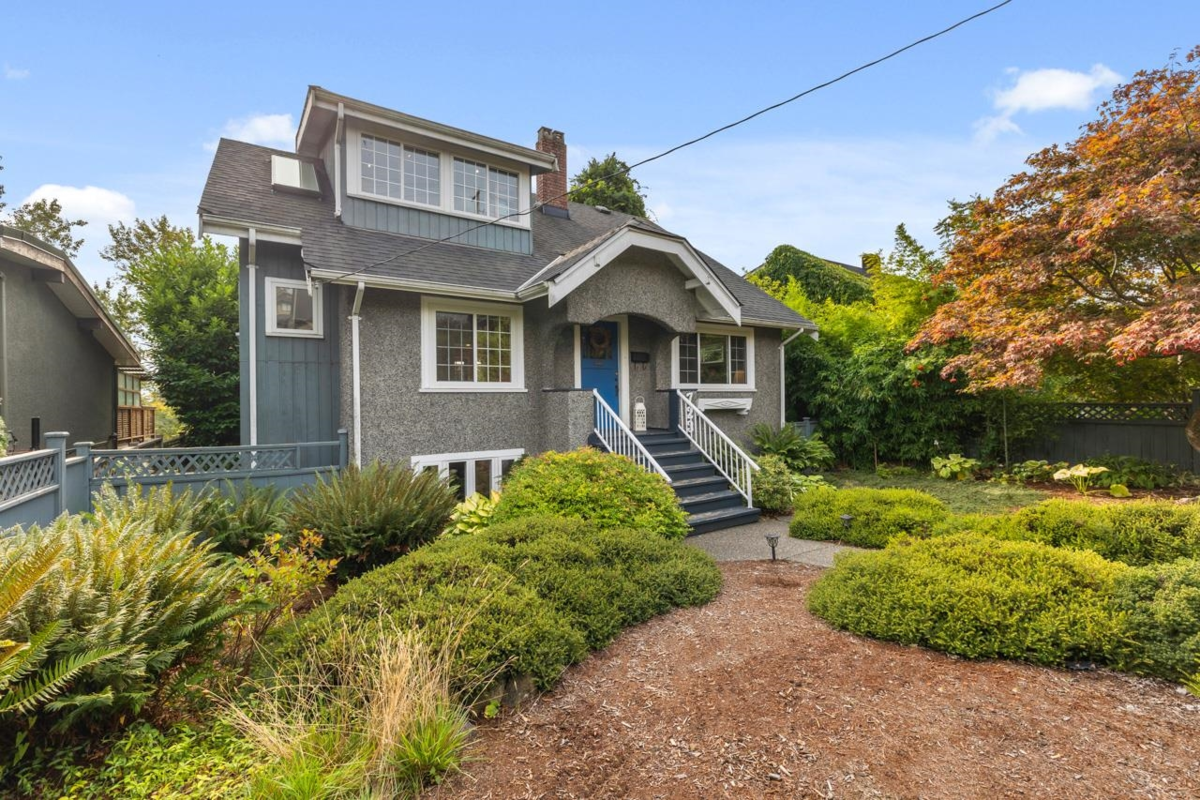 Exterior Rear Photo of 723 E 4th Street, North Vancouver, BC