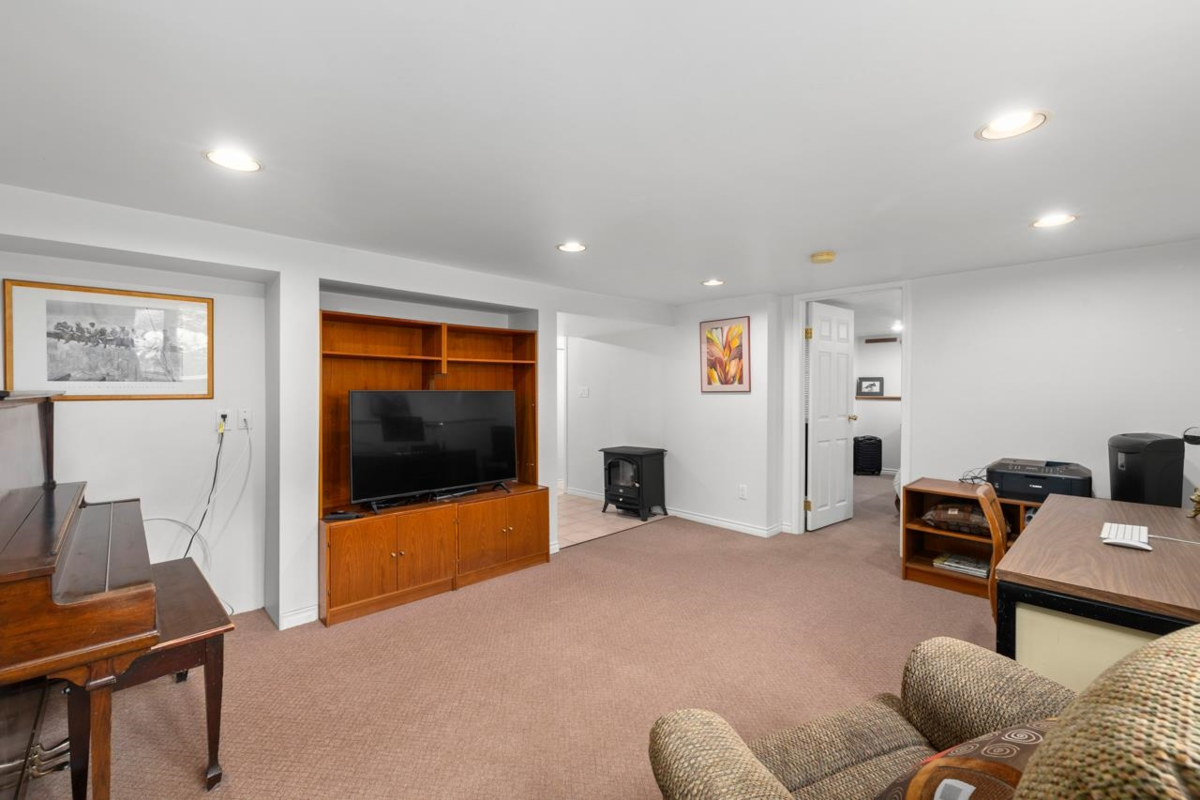 Outdoor Patio Photo of 723 E 4th Street, North Vancouver, BC