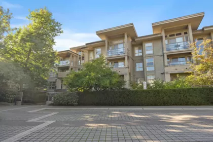 310 9339 University Crescent, Burnaby, BC, Burnaby — Apartment/Condo for sale