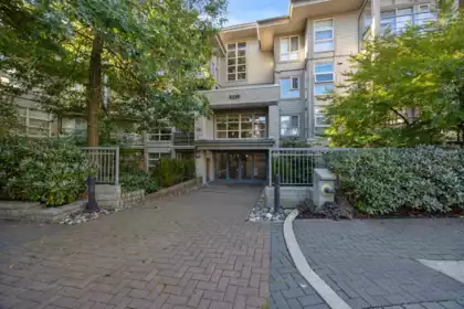 310 9339 University Crescent, Burnaby, BC, Burnaby — Apartment/Condo for sale