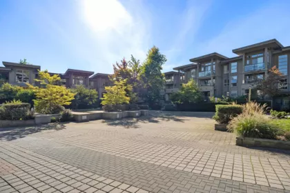 310 9339 University Crescent, Burnaby, BC, Burnaby — Apartment/Condo for sale