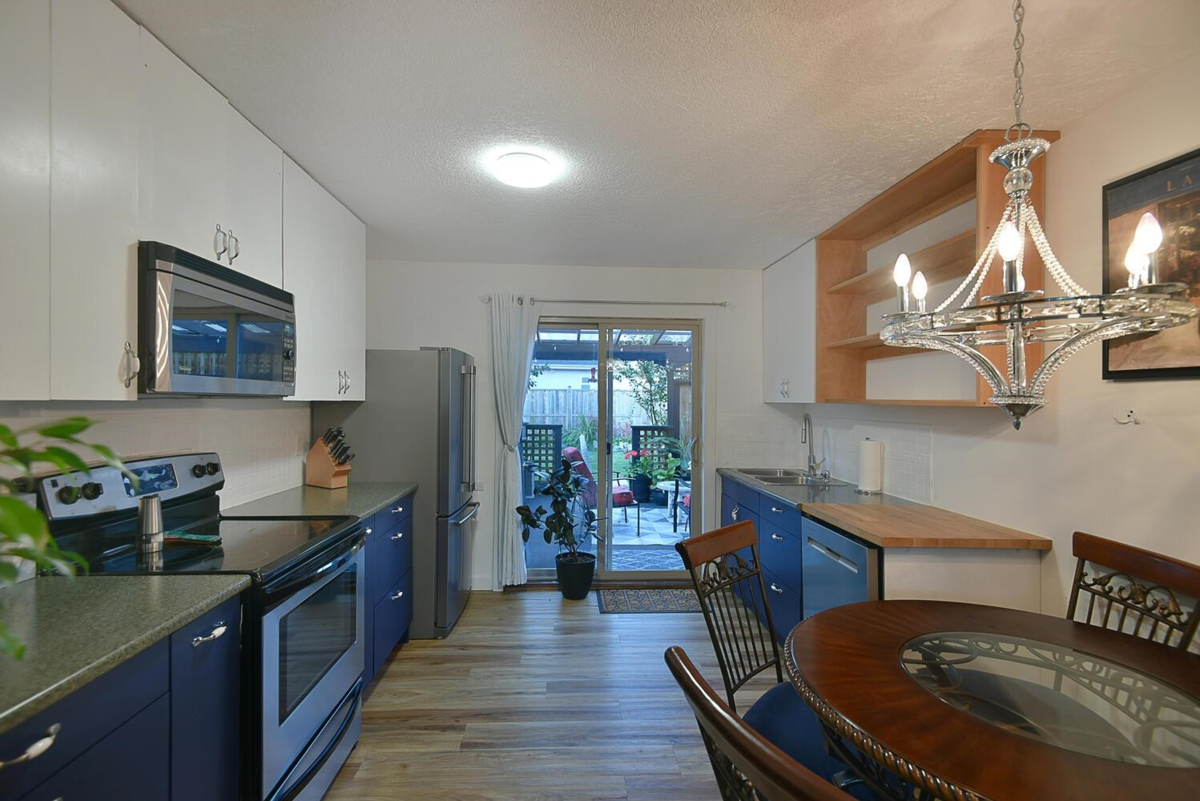 Guest Bathroom Photo of 4362 Marble Road, Sechelt, BC