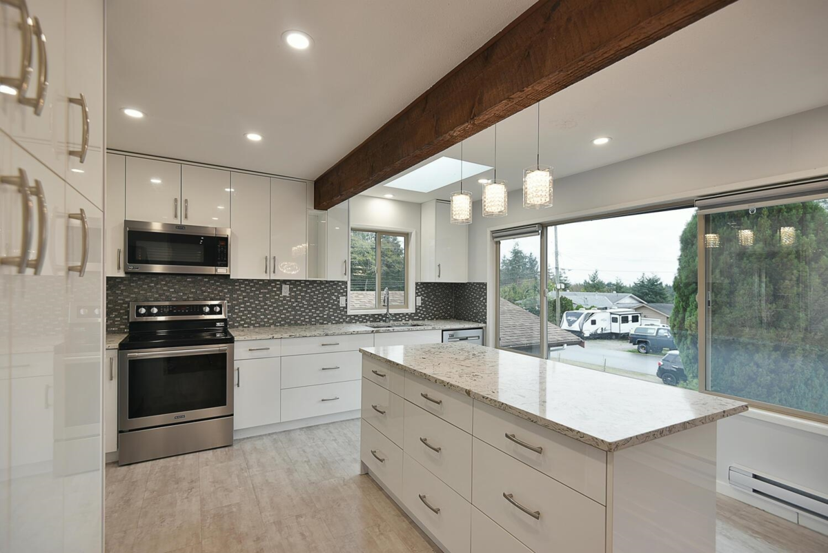 Living Room Photo of 4362 Marble Road, Sechelt, BC