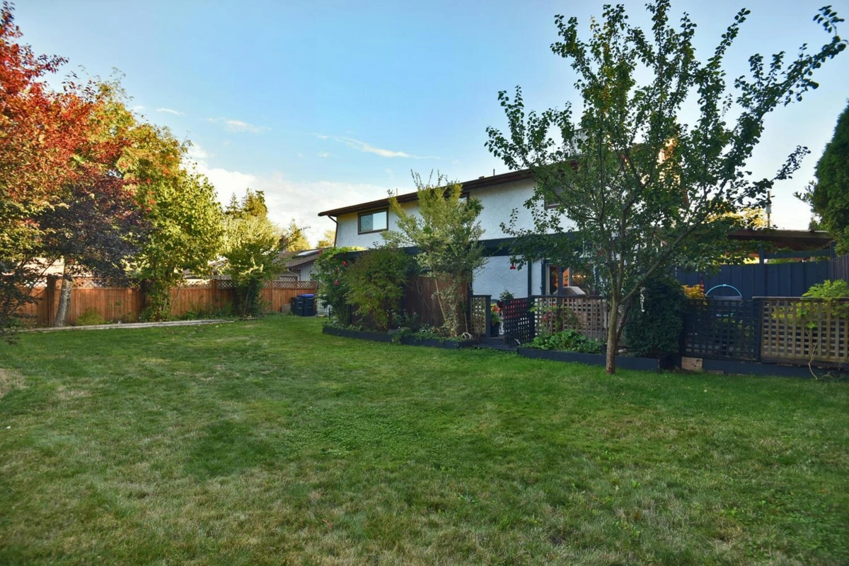 Loft / Bonus Room Photo of 4362 Marble Road, Sechelt, BC