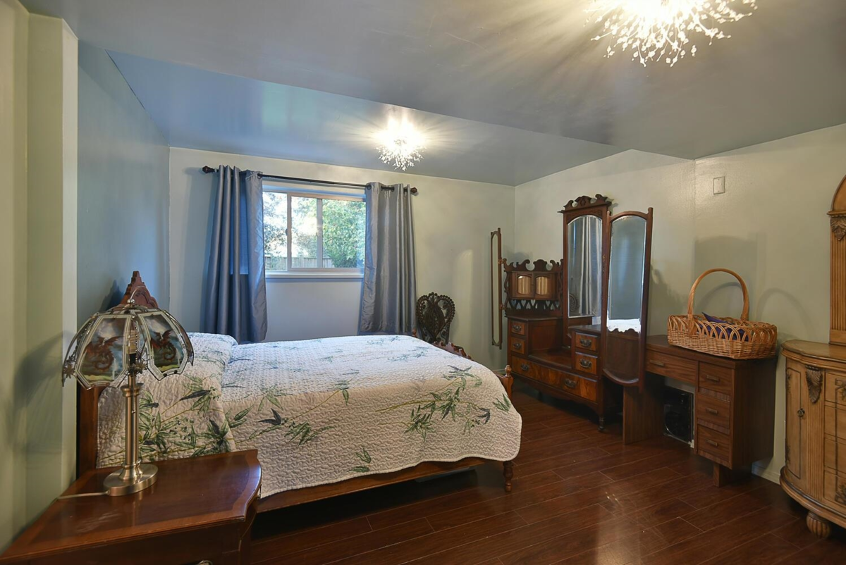 Mudroom Photo of 4362 Marble Road, Sechelt, BC