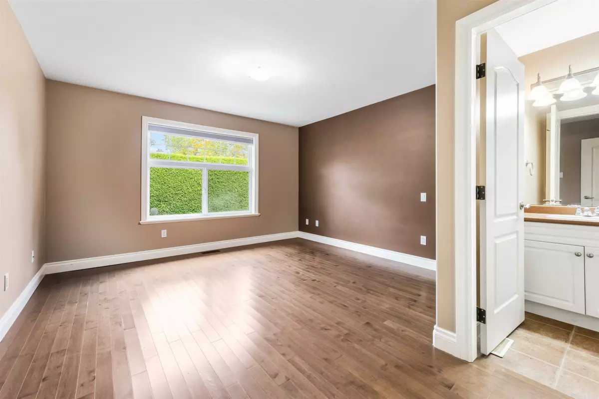 Backyard Photo of 27 45824 Stevenson Road, Chilliwack, BC