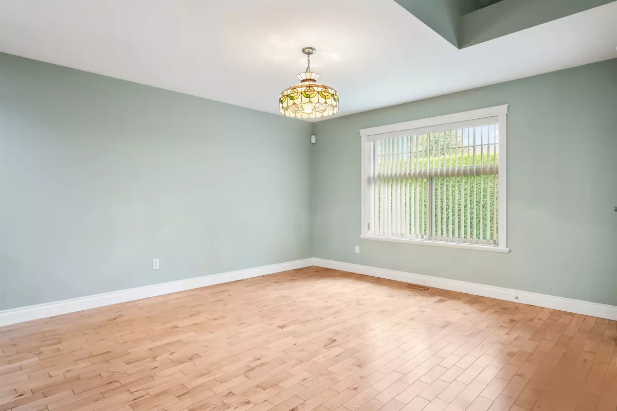 Hallway Photo of 27 45824 Stevenson Road, Chilliwack, BC